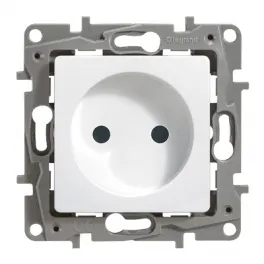 Legrand Niloe/Etika վարդակ սպիտակ