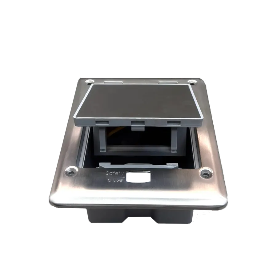 Electrica SOB-2 մետաղական վարդակների տուփ հատակի 3 մոդուլ հերմետիկ արծաթագույն